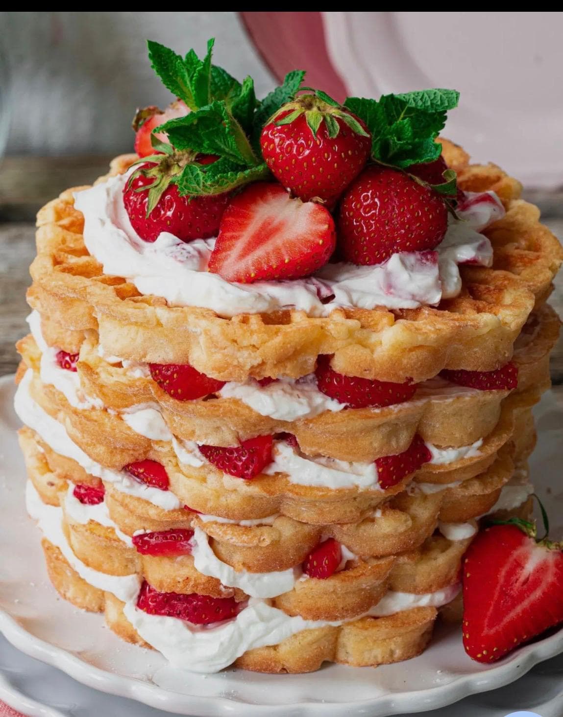 Gâteau personnalisé aux fraises – Chez Elsa, Renens